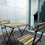 Duplex With Free Pool And Garage דירה