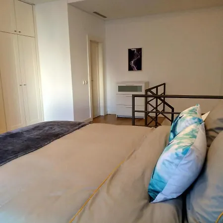 Apartman Duplex With Free Pool And Garage